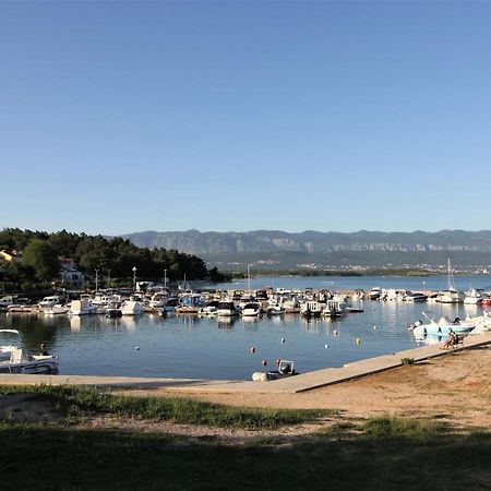 Apartments Klaudija Čižići Εξωτερικό φωτογραφία