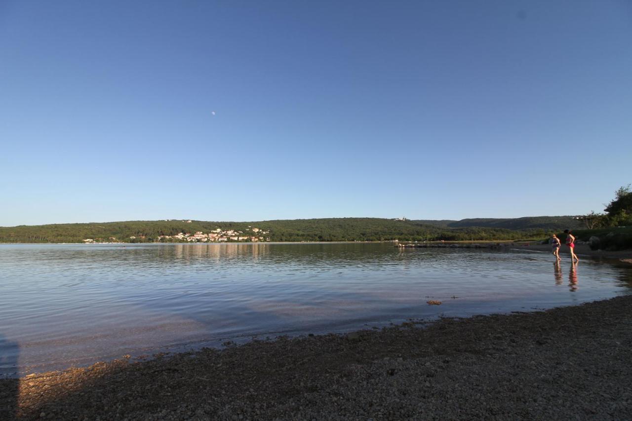 Apartments Klaudija Čižići Εξωτερικό φωτογραφία