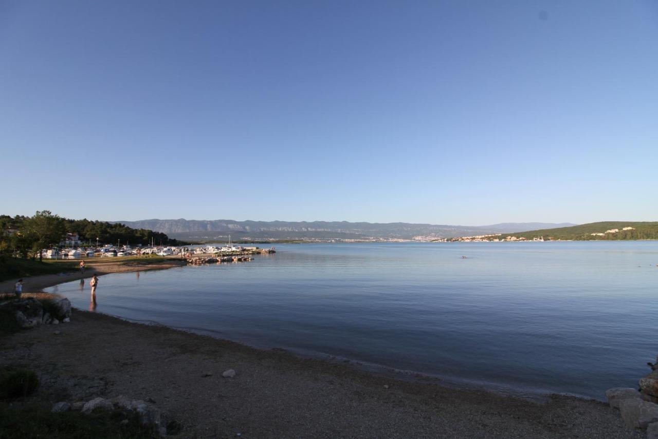 Apartments Klaudija Čižići Εξωτερικό φωτογραφία