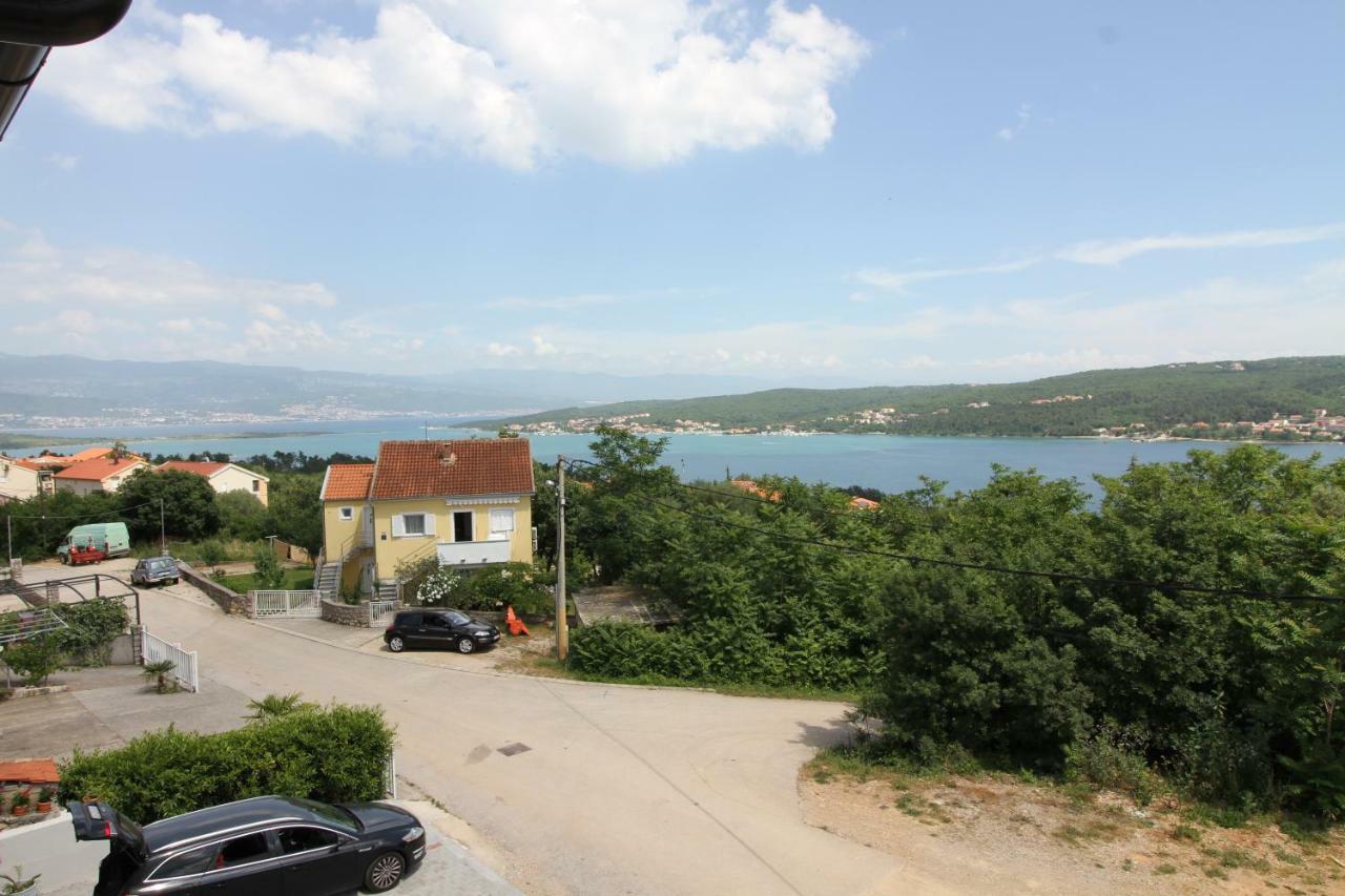 Apartments Klaudija Čižići Εξωτερικό φωτογραφία